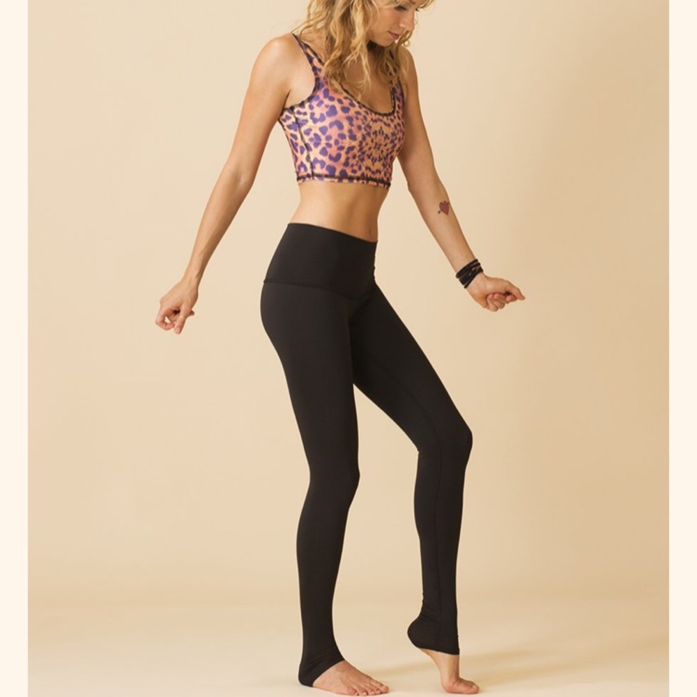Brand New Teeki solid black hot pants. Sz Med.
